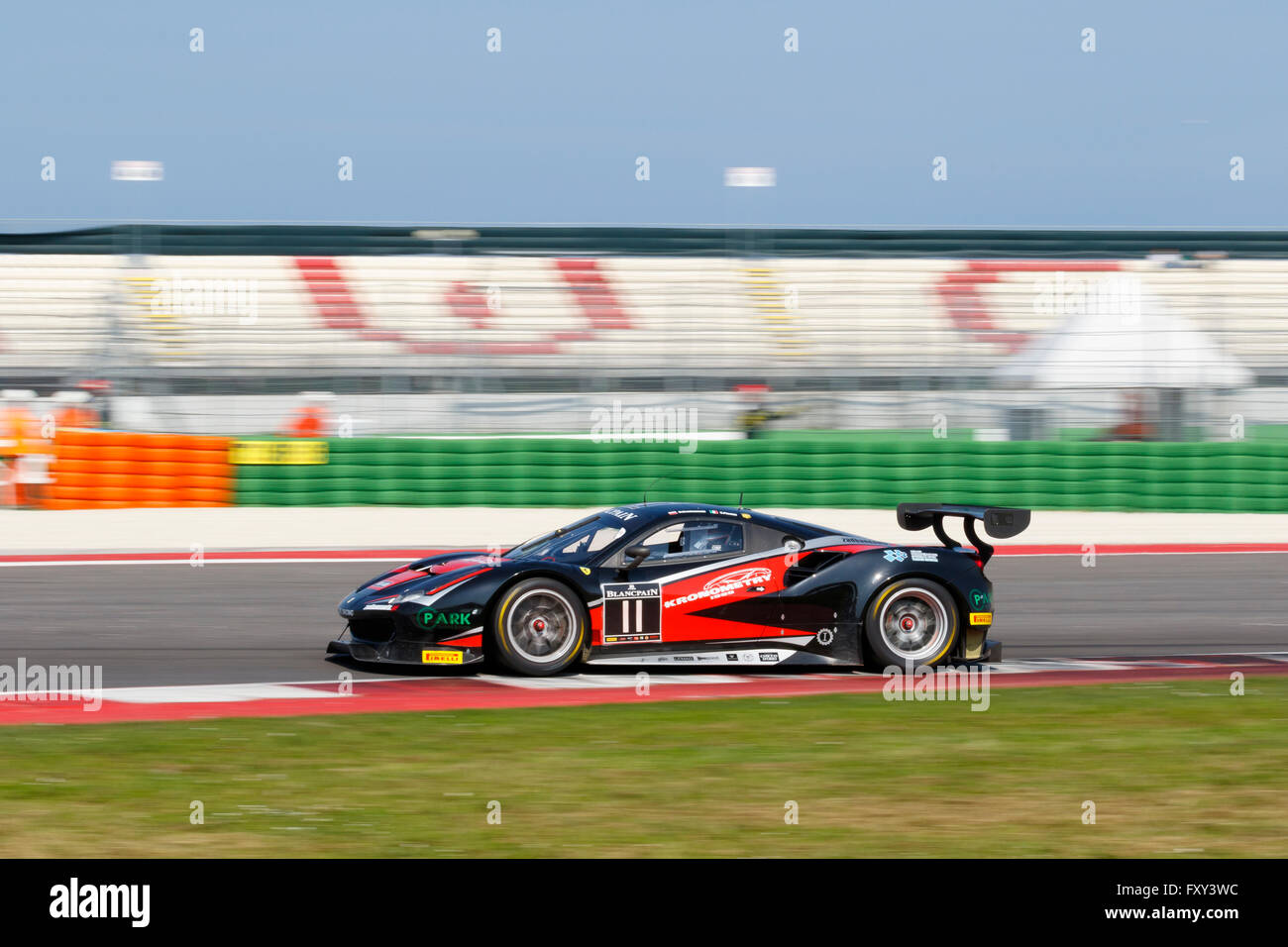 Misano Adriatico, Italien - 10. April 2016: Ferrari 488 GT3 von Kessel Racing Team Stockfoto