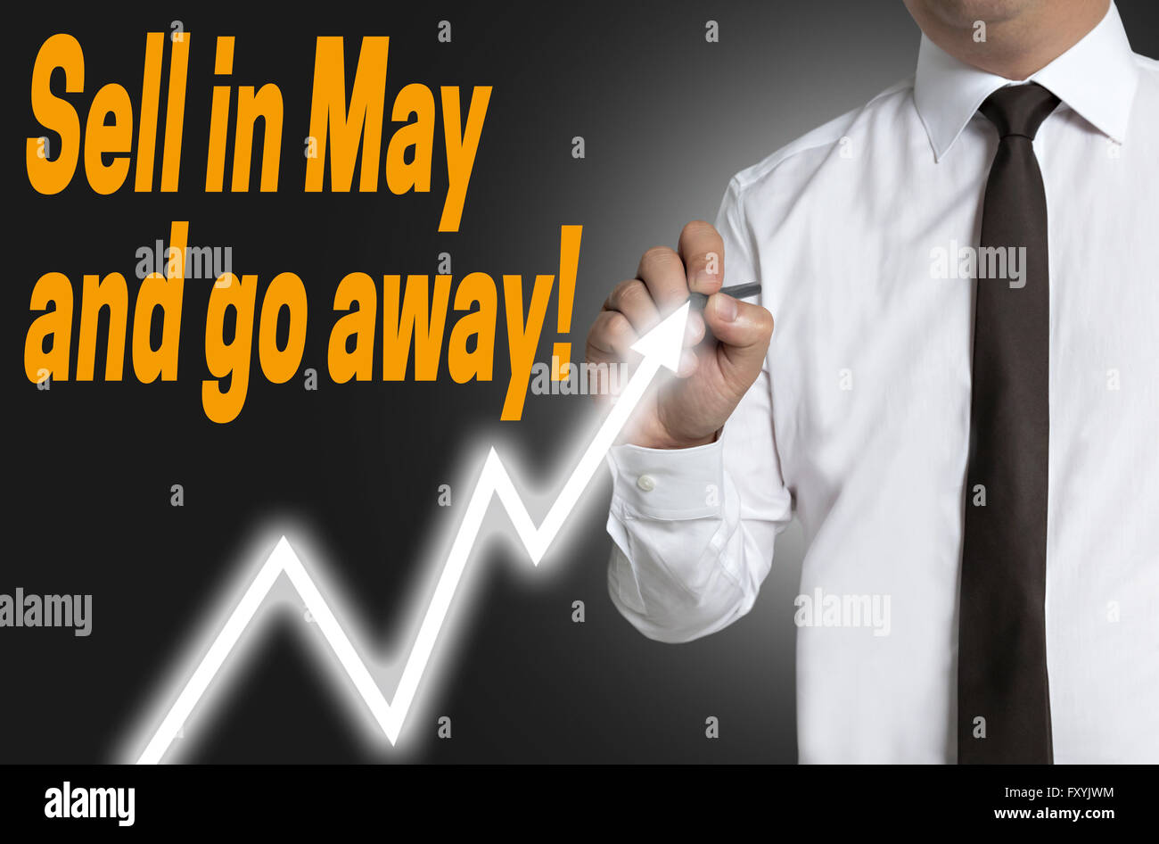 Sell in May und weggehen, Händler Marktpreis auf Touchscreen zieht. Stockfoto