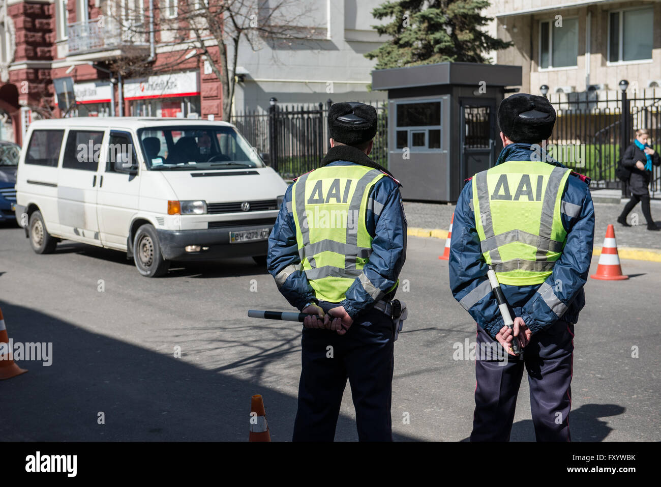 Ukrainische Polizei vor Botschaft von Polen in der Stadt Kiew, Ukraine Stockfoto