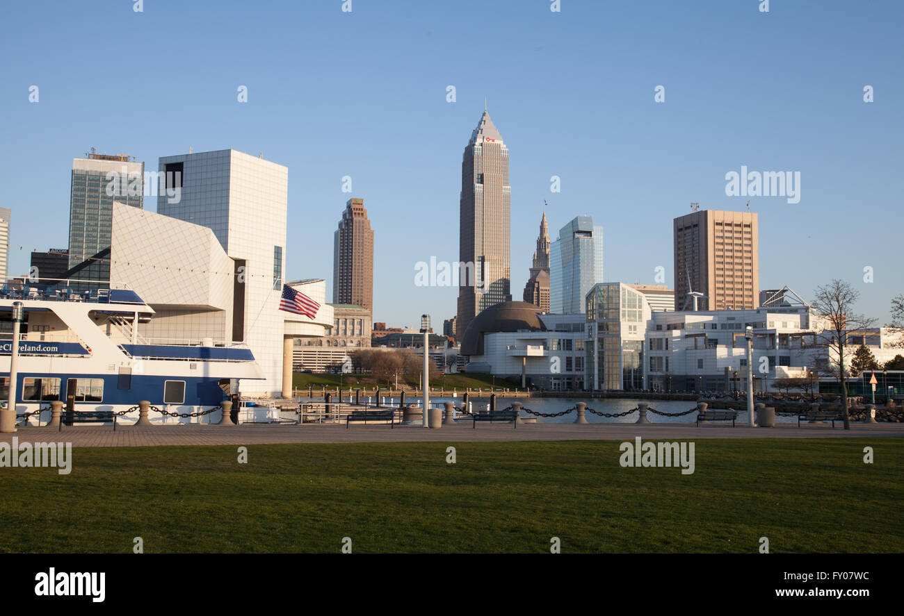 Cleveland Skyline vom North Coast Harbor oder Voinovich Park Stockfoto