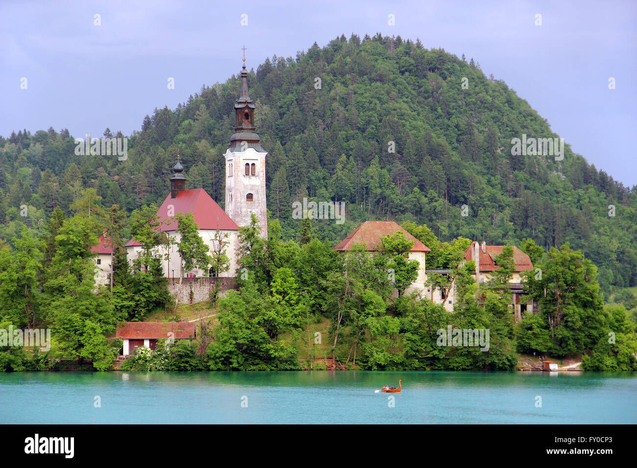 Annahme von Mary Wallfahrtskirche auf der Insel am Bleder See, Slowenien Stockfoto