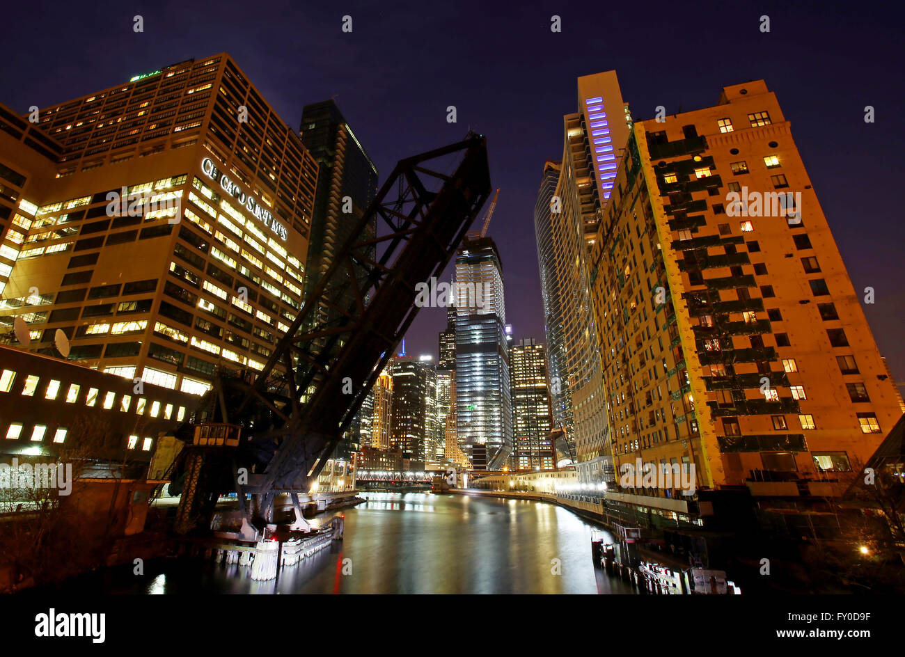 Downtown Chicago Skyline einschließlich der Willis Tower, Chicago Sun Times Building und Wolf Punkt Entwicklung Stockfoto