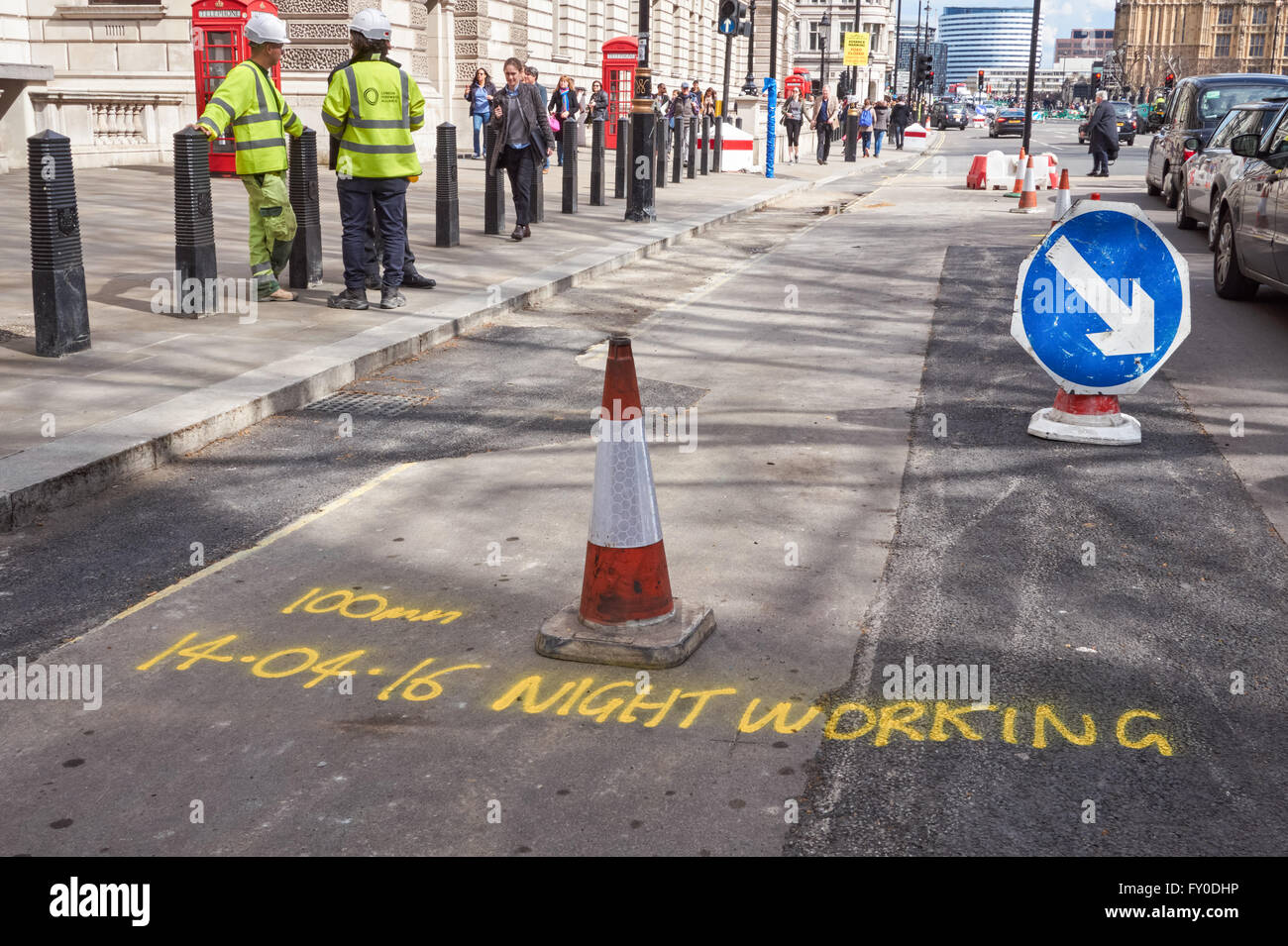 Straßenbauarbeiten am Parliament Square, London England Vereinigtes Königreich UK Stockfoto