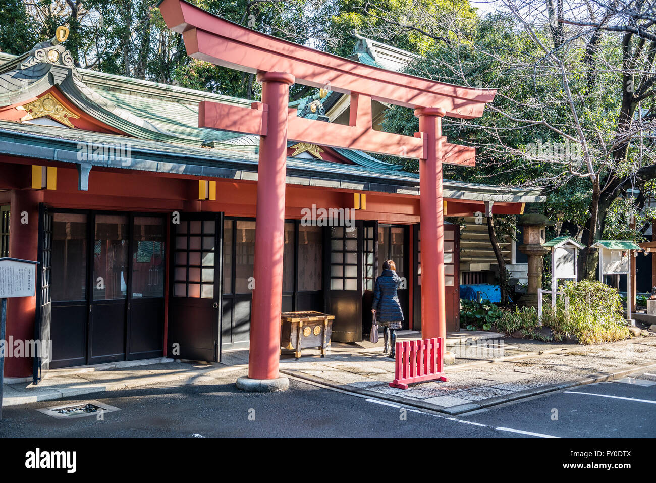 Torii-Tor in Hie Shinto-Schrein in Nagatacho Bezirk Chiyoda tokubetsu von Tokio, Japan Stockfoto