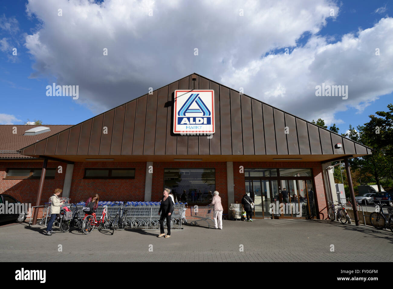 Aldi, Wexstrasse, Schöneberg, Berlin, Deutschland Stockfotografie Alamy