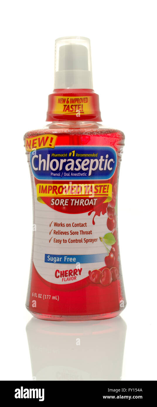 Winneconne, Wisconsin - 10. Februar 2016: Flasche Chloraseptic zur Behandlung von Halsschmerzen Stockfoto