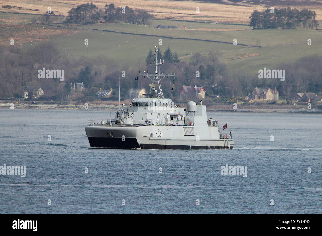 KNM Otra (M351), ein Alta-Klasse Minesweeper der Königlichen Norwegischen Marine, fährt für den Beginn der Übung Joint Warrior 16-1. Stockfoto