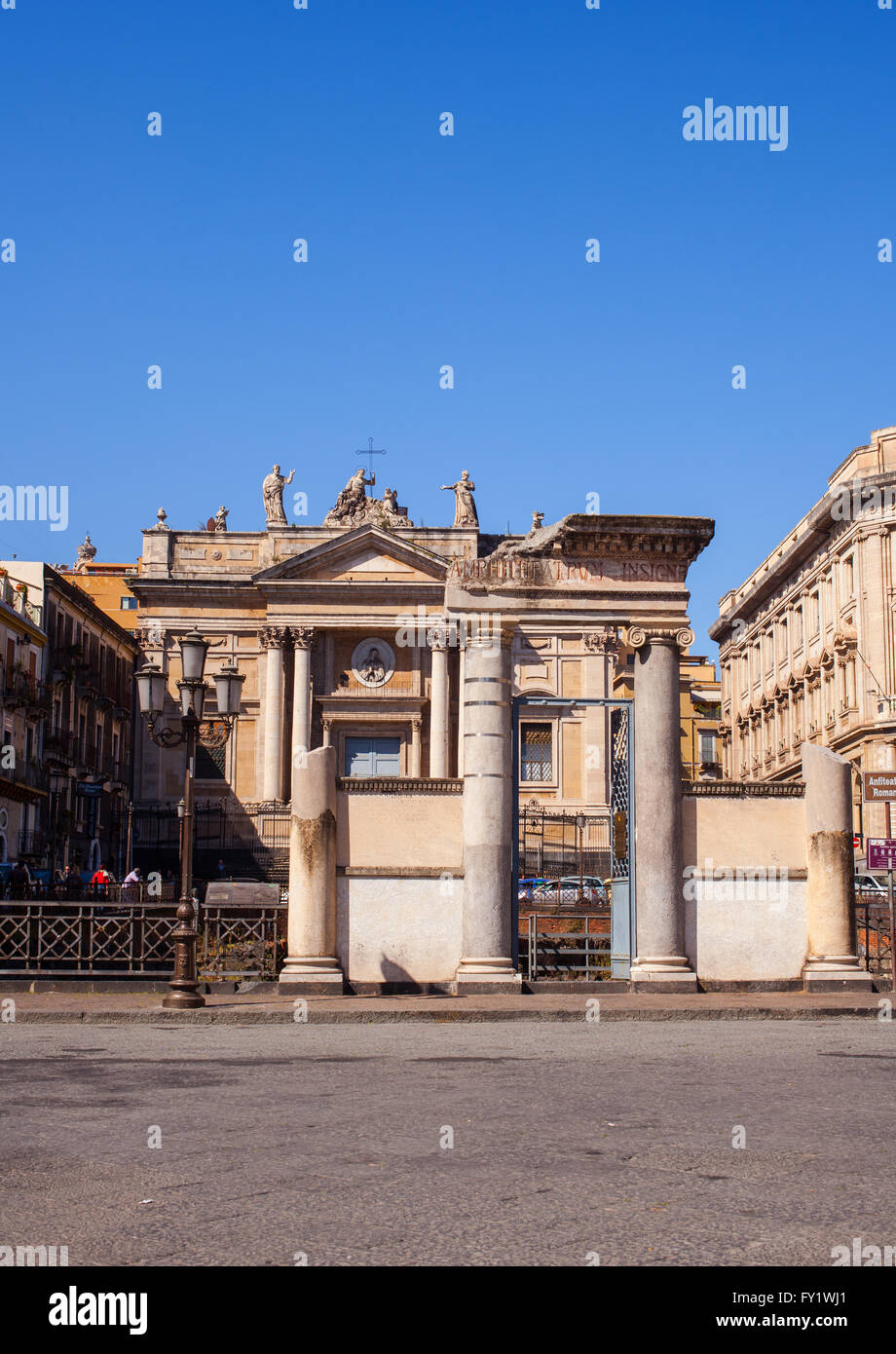 Blick auf das römische Amphitheater in Stesicoro Quadrat, Catania Stockfoto