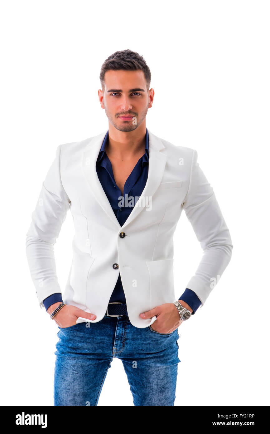 Attraktive Junge Mann Im Anzug Mit Eleganten Weissen Jacke Und Jeans Isoliert Auf Weiss Stockfotografie Alamy