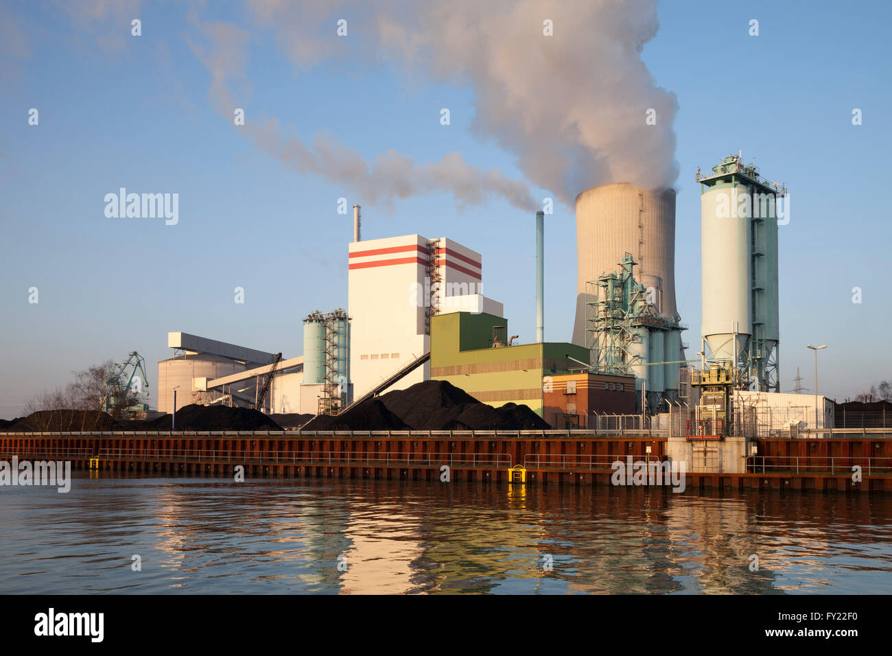 Trianel-Kohlekraftwerk in Datteln-Hamm-Kanal, Lünen, Ruhrgebiet, Nordrhein-Westfalen, Deutschland Stockfoto