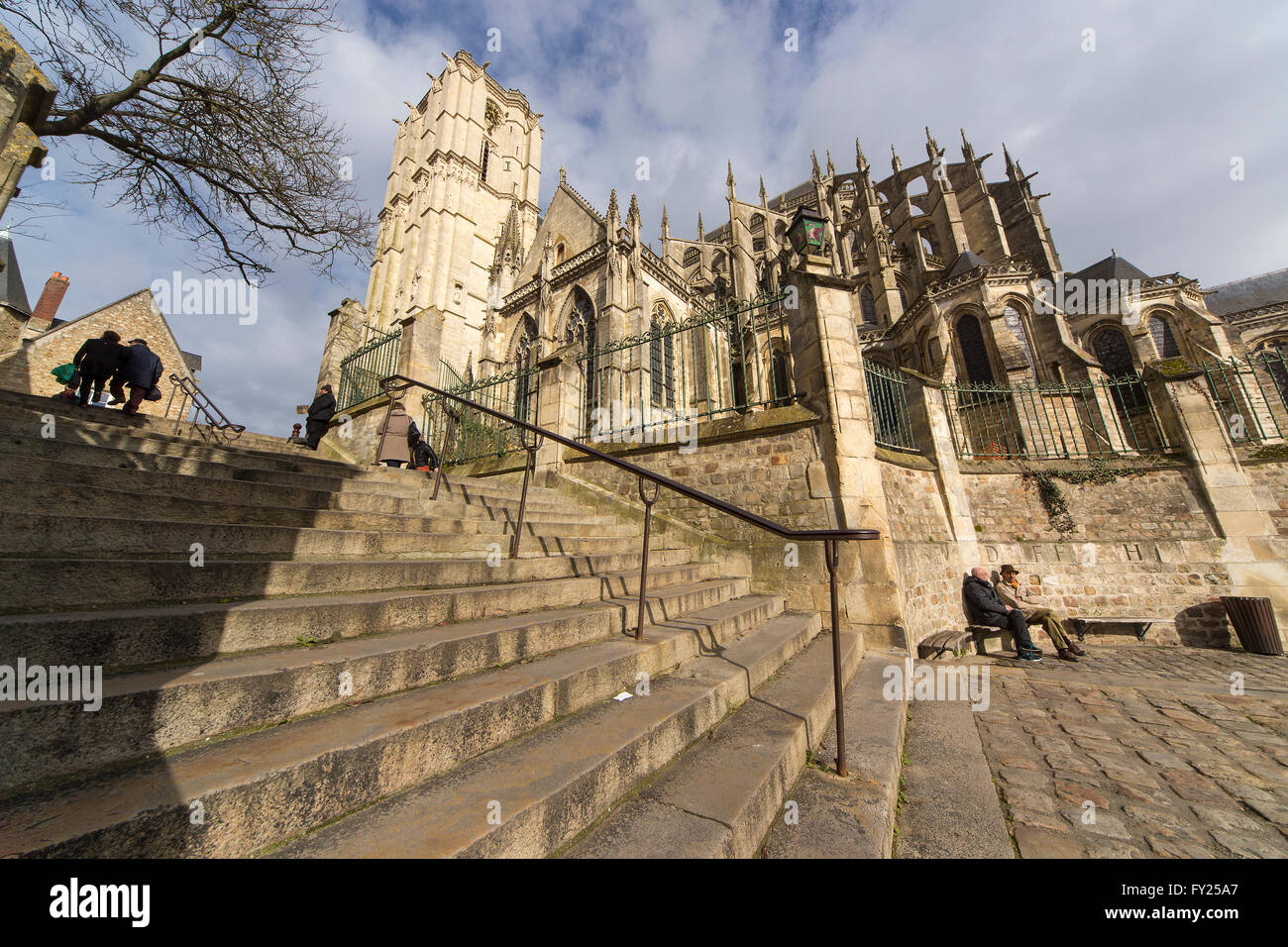 Stufen zum Dom in Le Mans Stockfoto