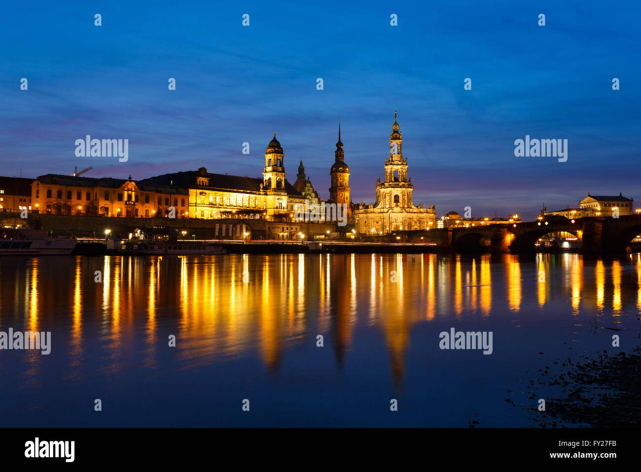 Stadtbild von Dresden an der Elbe, Deutschland Stockfoto