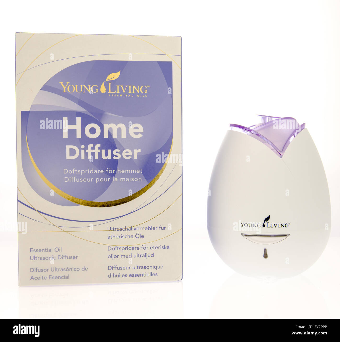 Winneconne, Wisconsin -27 Oktober 2015: A Young Living home Diffusor Stockfoto