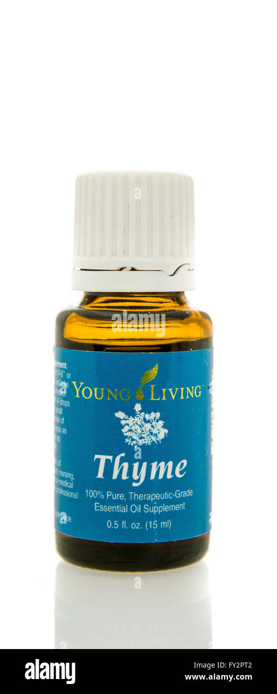 Winneconne, Wisconsin - 10. Februar 2016: Flasche von Young Living ätherische Thymianöl. Stockfoto