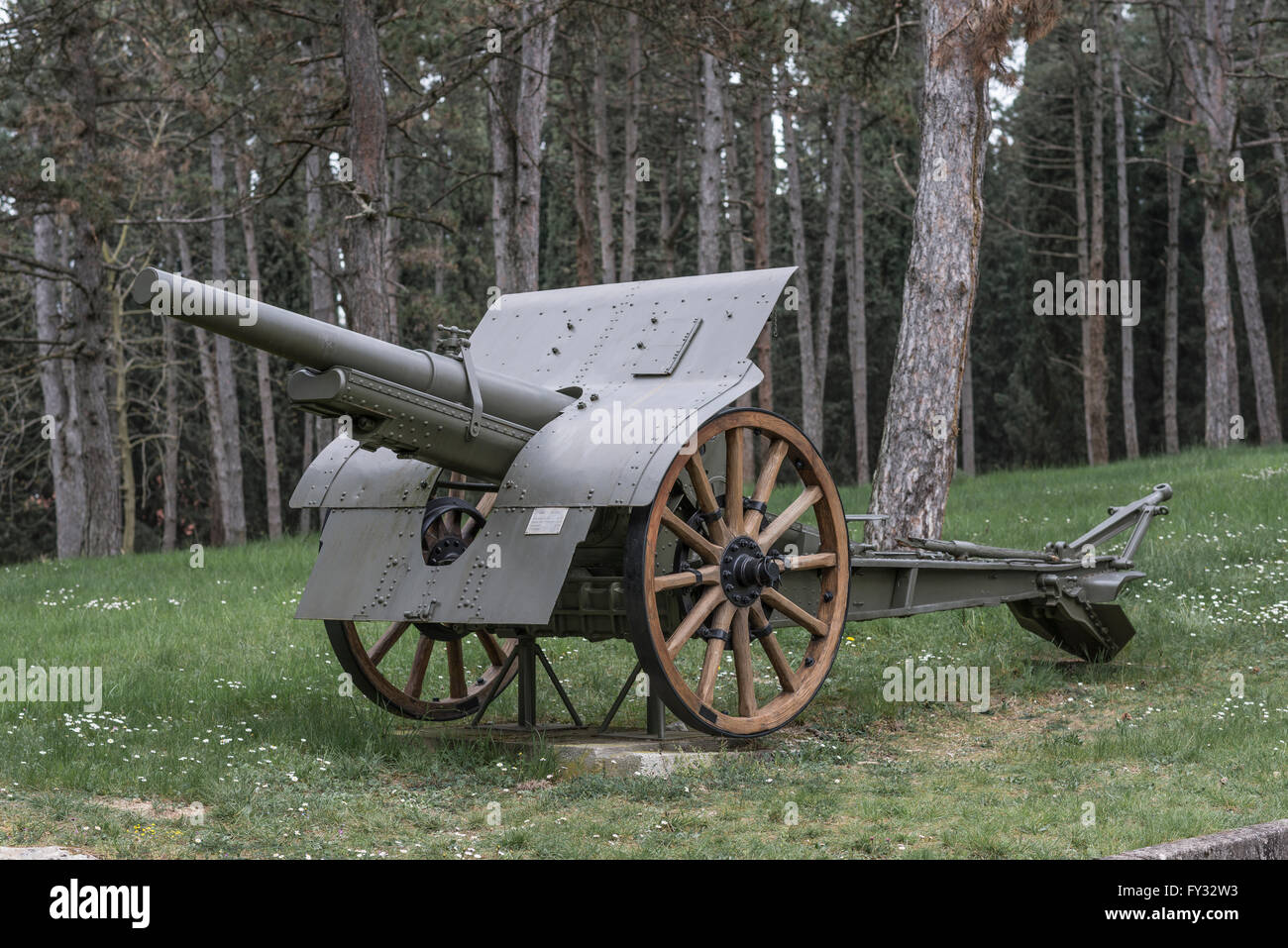 Kanone 105-28, Park der Erinnerung, Open Air-Museum-Weltkrieg am Colle Sant'Elia Hügel, Isonzo, Redipuglia, Gorizia Stockfoto