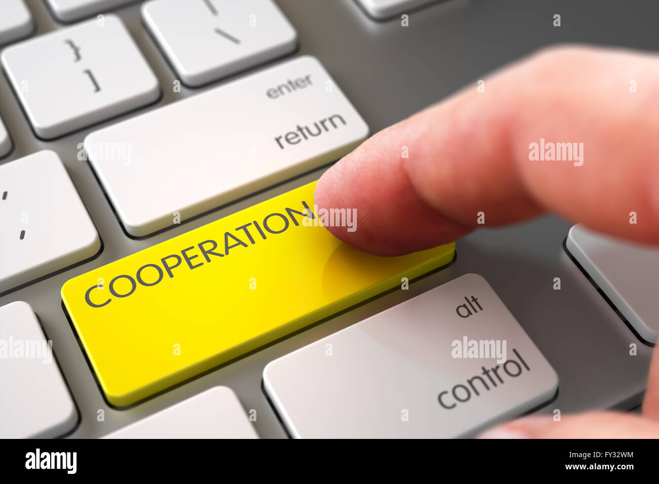 Hand zu berühren der Schaltfläche "Zusammenarbeit". Stockfoto