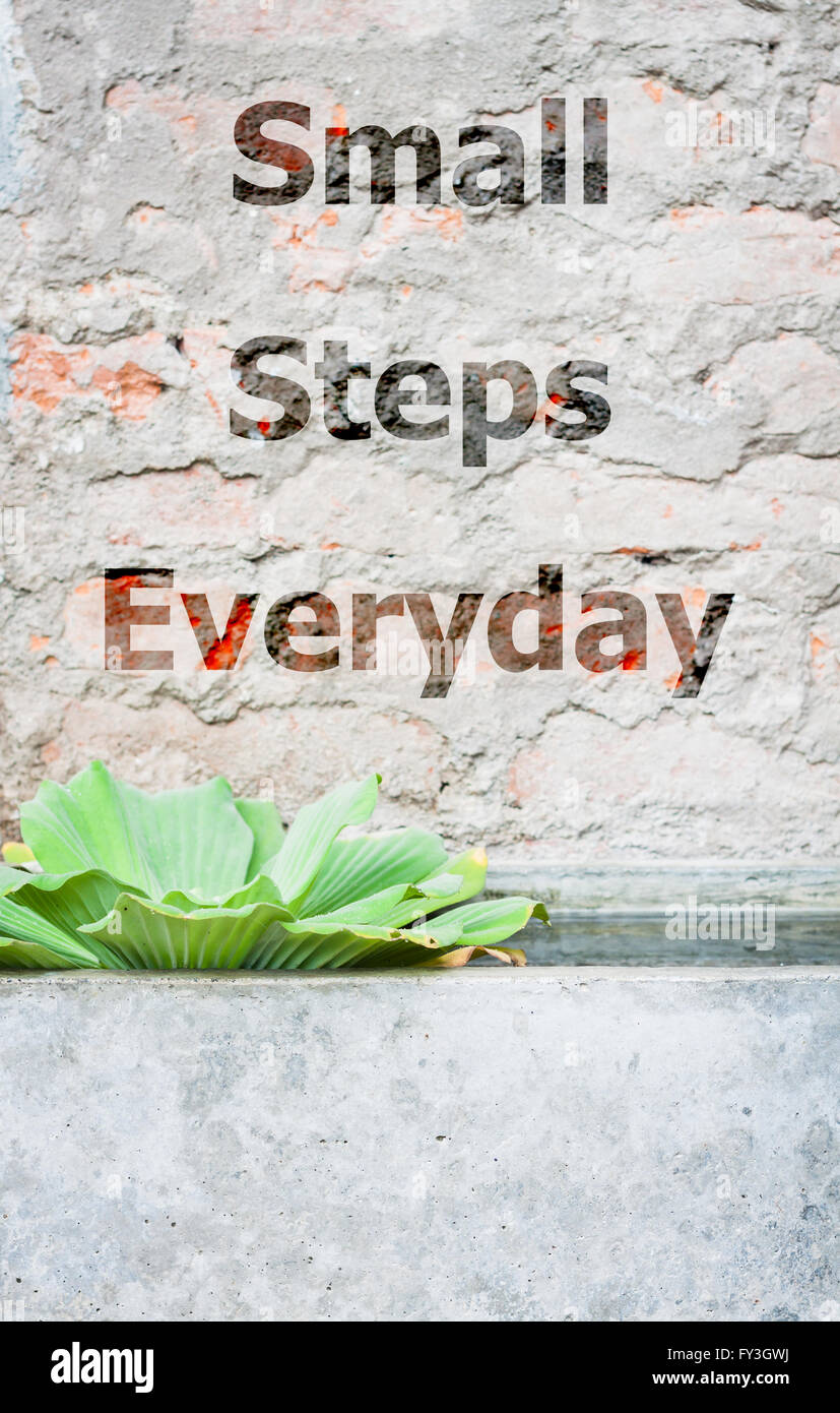 Kleinen Schritten jeden Tag inspirierend Zitat, Foto Stockfoto