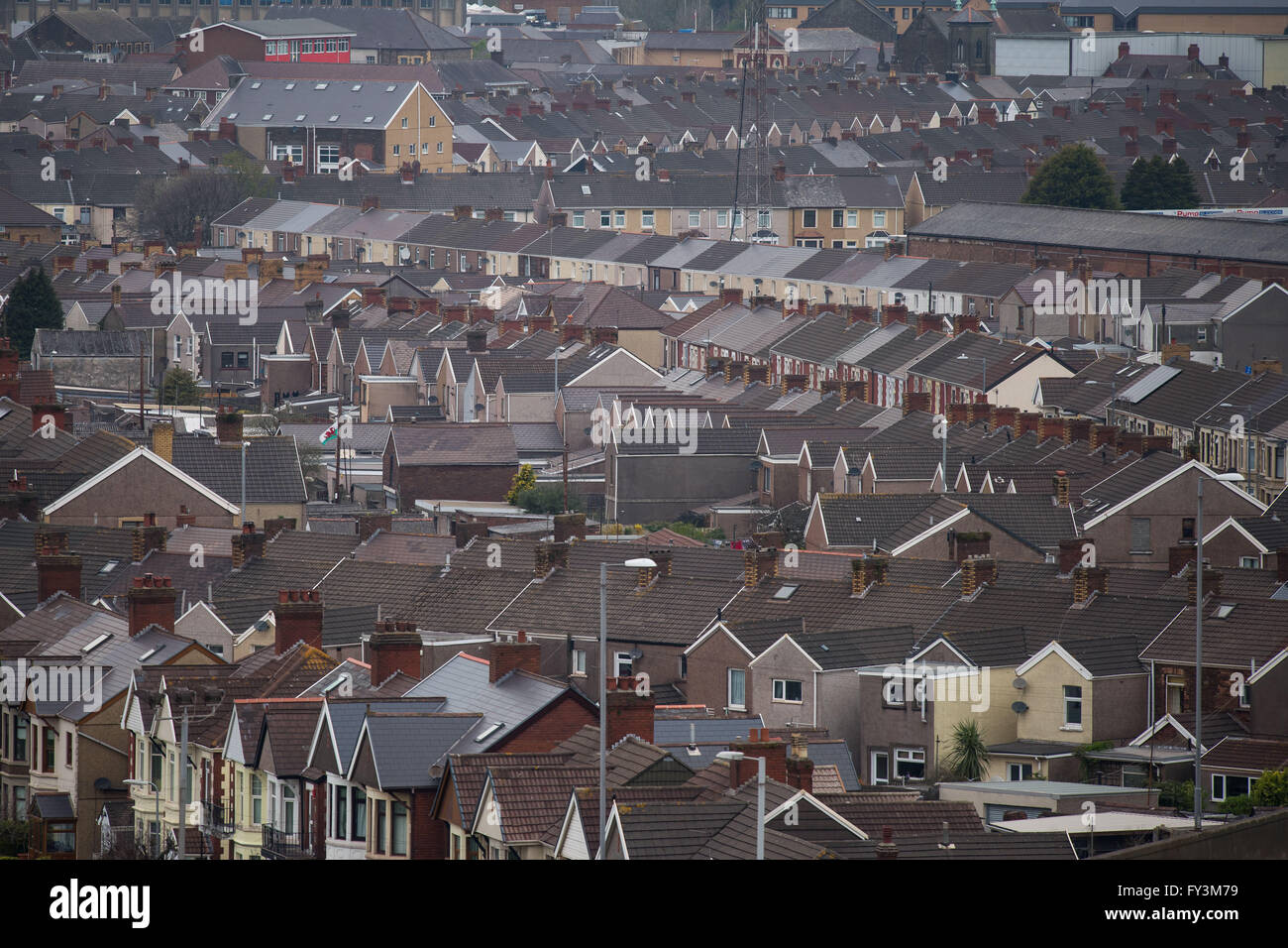 Reihenhäuser in Port Talbot, South Wales. Tata Steel ist ein großer Arbeitgeber im Bereich verantwortlich für Tausende von Arbeitsplätzen UK. Stockfoto