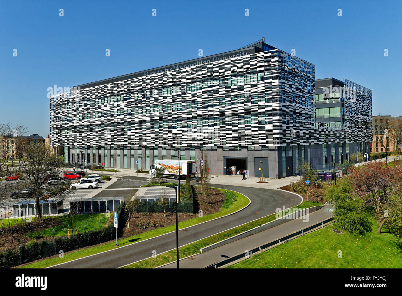 Das Brooks-Gebäude, University of Manchester Metropolitain an Platzes, Hulme, Manchester. Stockfoto