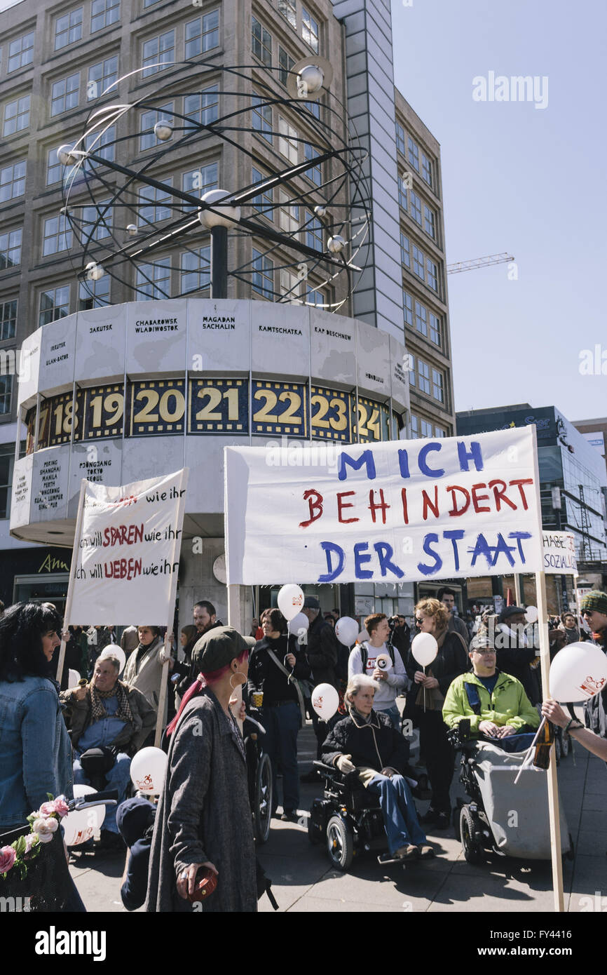 Leben alexanderplatz Fotos und Bildmaterial in hoher Auflösung Alamy