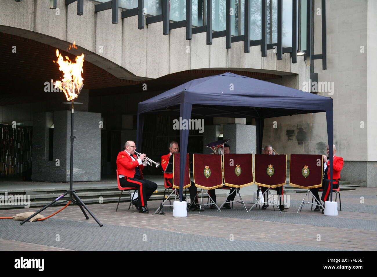 London, UK. 21. April 2016. 90. Geburtstag der Königin Beacon mit The Band of The Royal Regiment of Fusiliers. Bildnachweis: David Whinham/Alamy Live-Nachrichten Stockfoto