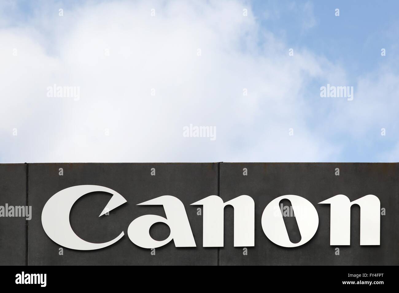 Canon-Logo auf der Fassade Stockfoto