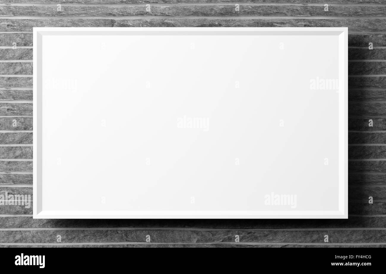 Leeres Plakat gegen Stein Struktur Wand innen Hintergrund, 3D-Rendering Stockfoto