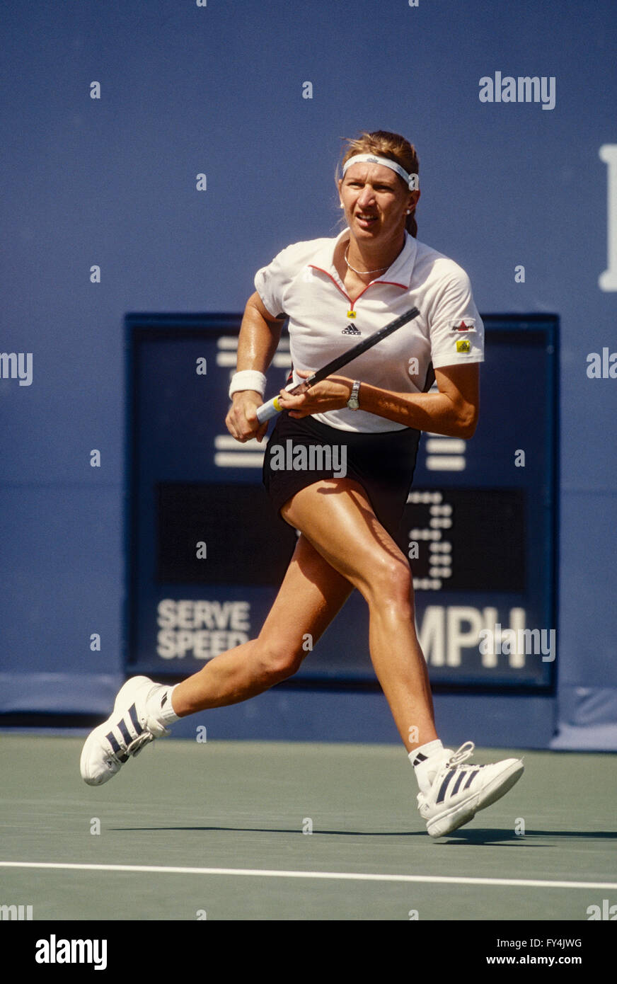 Steffi Graf (GER) im Wettbewerb bei den US Open 1998. Stockfoto