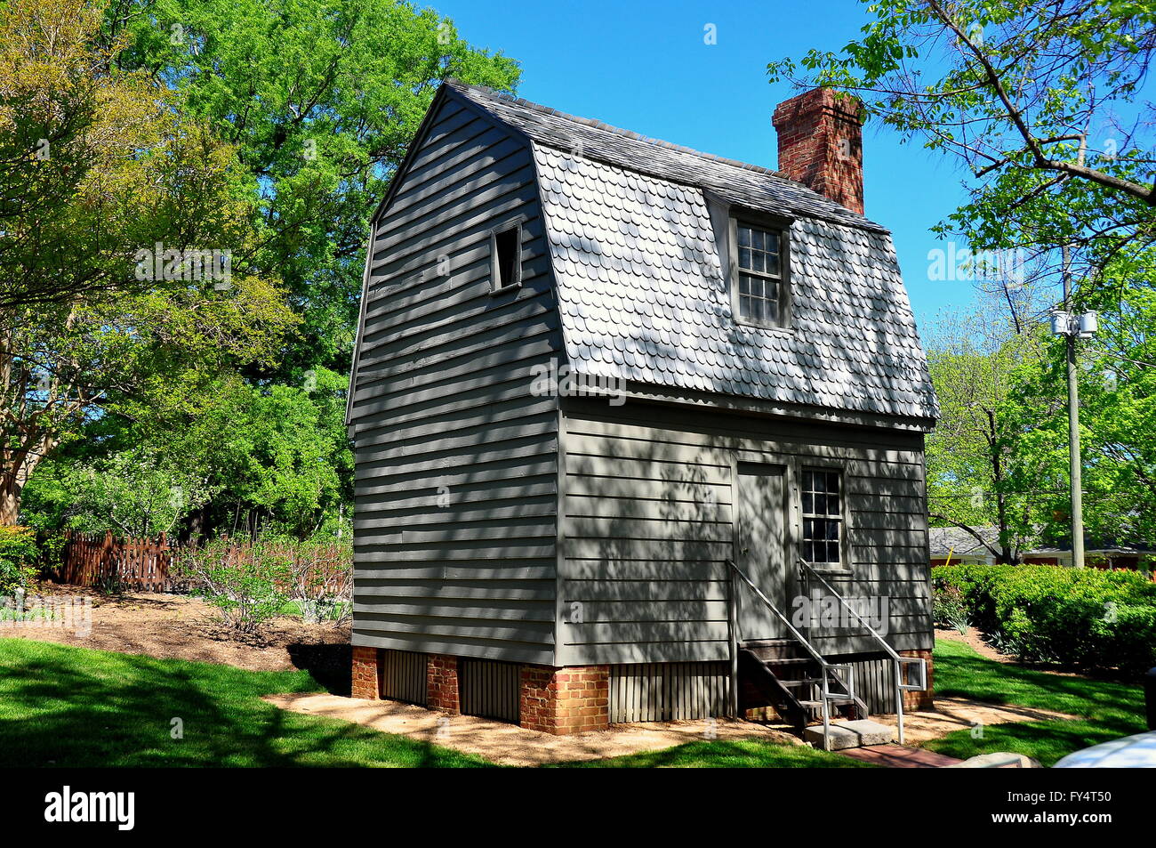 Raleigh, North Carolina: Geburtsort des Präsidenten Andrew Johnson, ein kleines Holzhaus mit Gambreldach Stockfoto