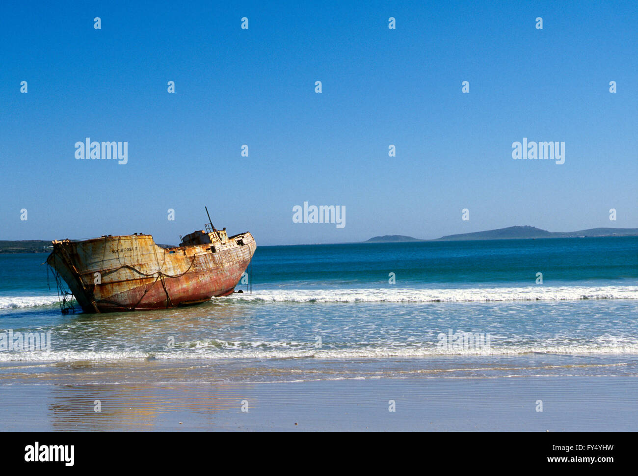 Alte verlassene Schiffswrack; Kapstadt Strand; Kap-Halbinsel; Südafrika Stockfoto