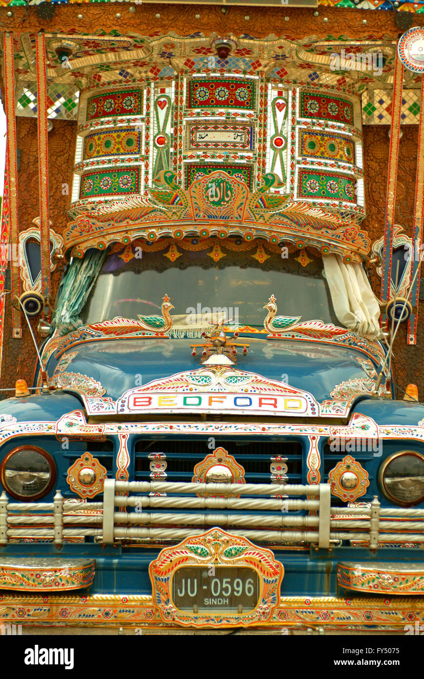 Nahen Osten Oman ein Detail eines bunten LKW mit geschnitztem Holz, Glasperlen verziert Stockfoto