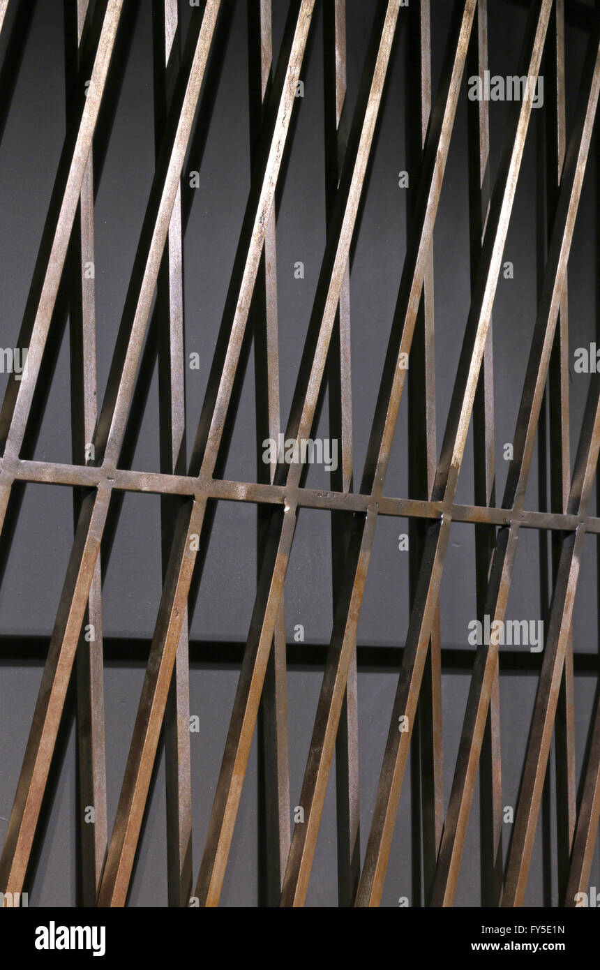 Komplizierte Stahl Maßarbeit Detail. Abishek Gupta Shop, New Delhi, Indien. Architekt: Atelier Lotus, 2016. Stockfoto