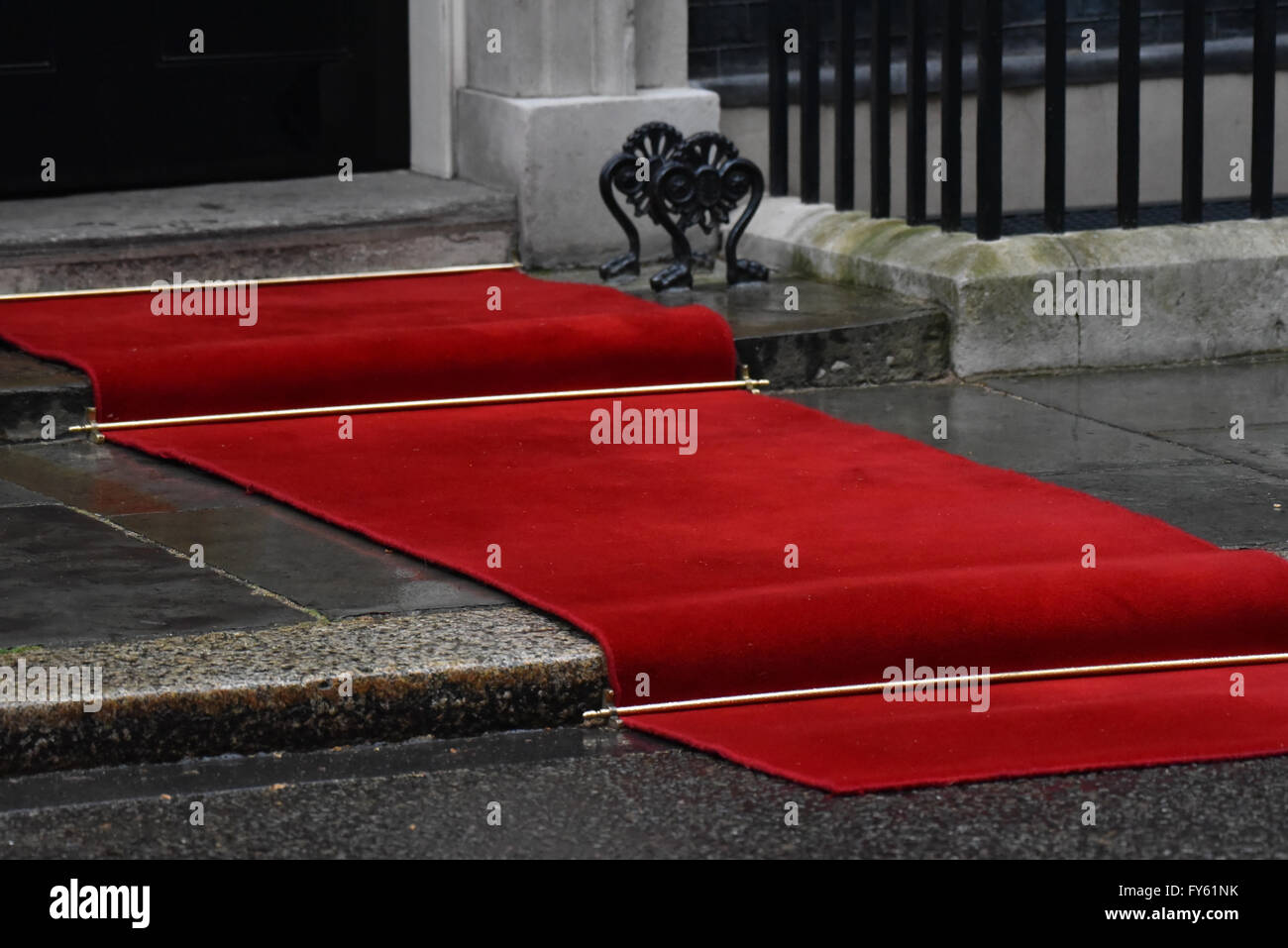 Downing Street, London, UK. 22. April 2016. Präsident Obama besucht Downing Street. Bildnachweis: Matthew Chattle/Alamy Live-Nachrichten Stockfoto