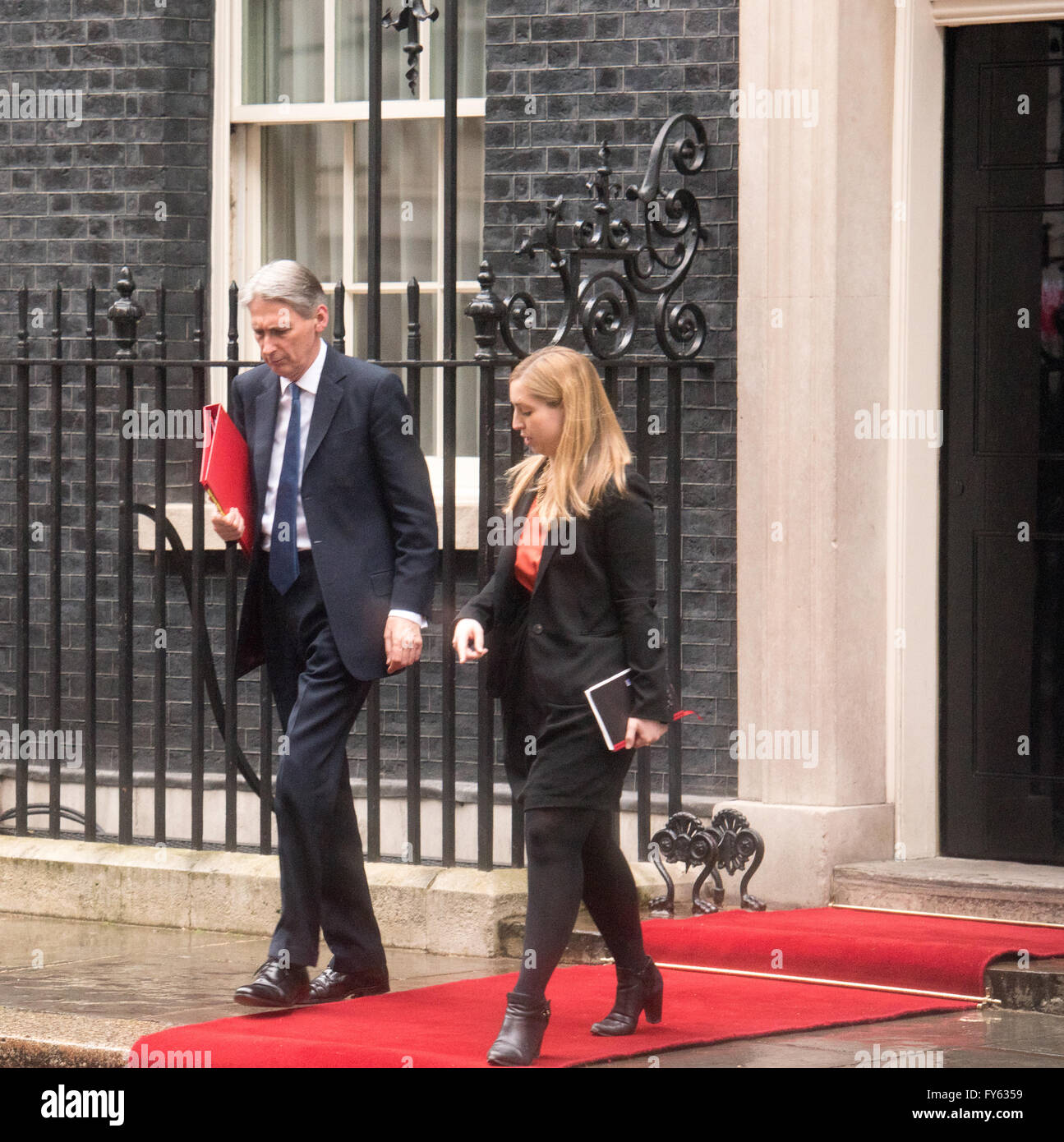 London UK, 22. April 2016, Philip Hammond, MP Außenminister verlässt Downing Street während des Besuchs von Präsident Obama Credit: Ian Davidson/Alamy Live News Stockfoto