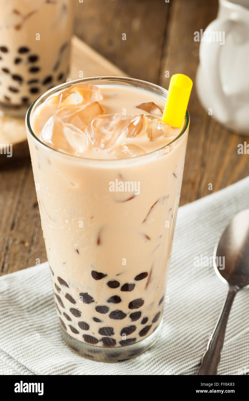 Hausgemachte Milch Bubble Tea mit Tapioka-Perlen Stockfoto