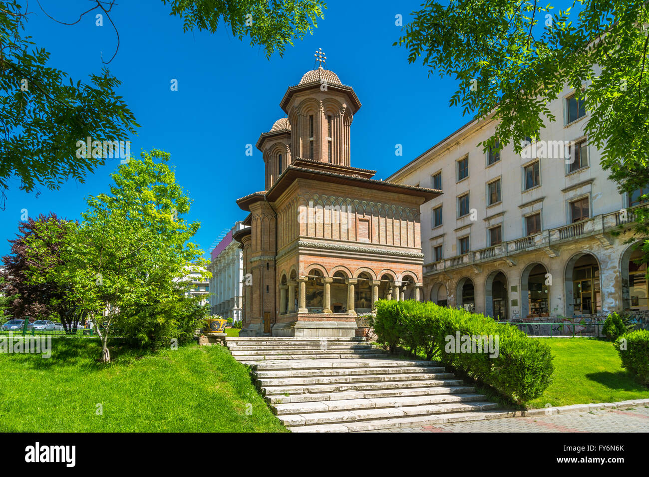 Cretulescu Kirche ist befindet sich im Zentrum von Bukarest, in der Nähe der National Arts Museum, ein Wahrzeichen der Altstadt Bukarest. Die Kirche war bu Stockfoto