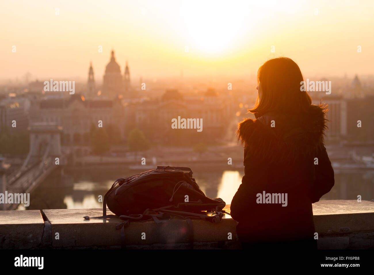 Frau alleine in Budapest, Ungarn. Stockfoto