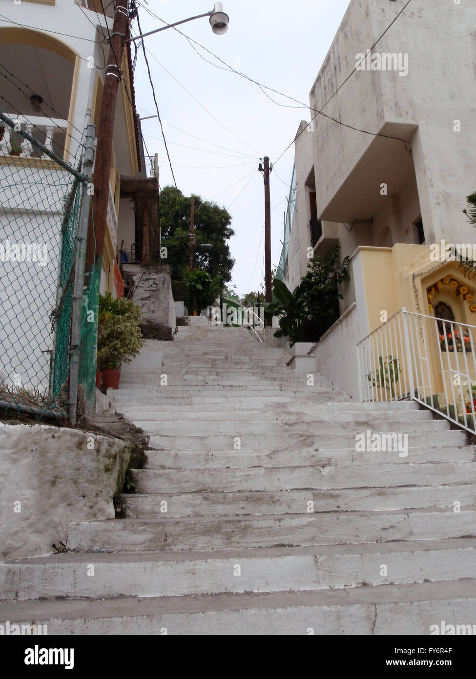 Treppe in Nachbarschaft in Manzanillo, Mexiko Stockfoto