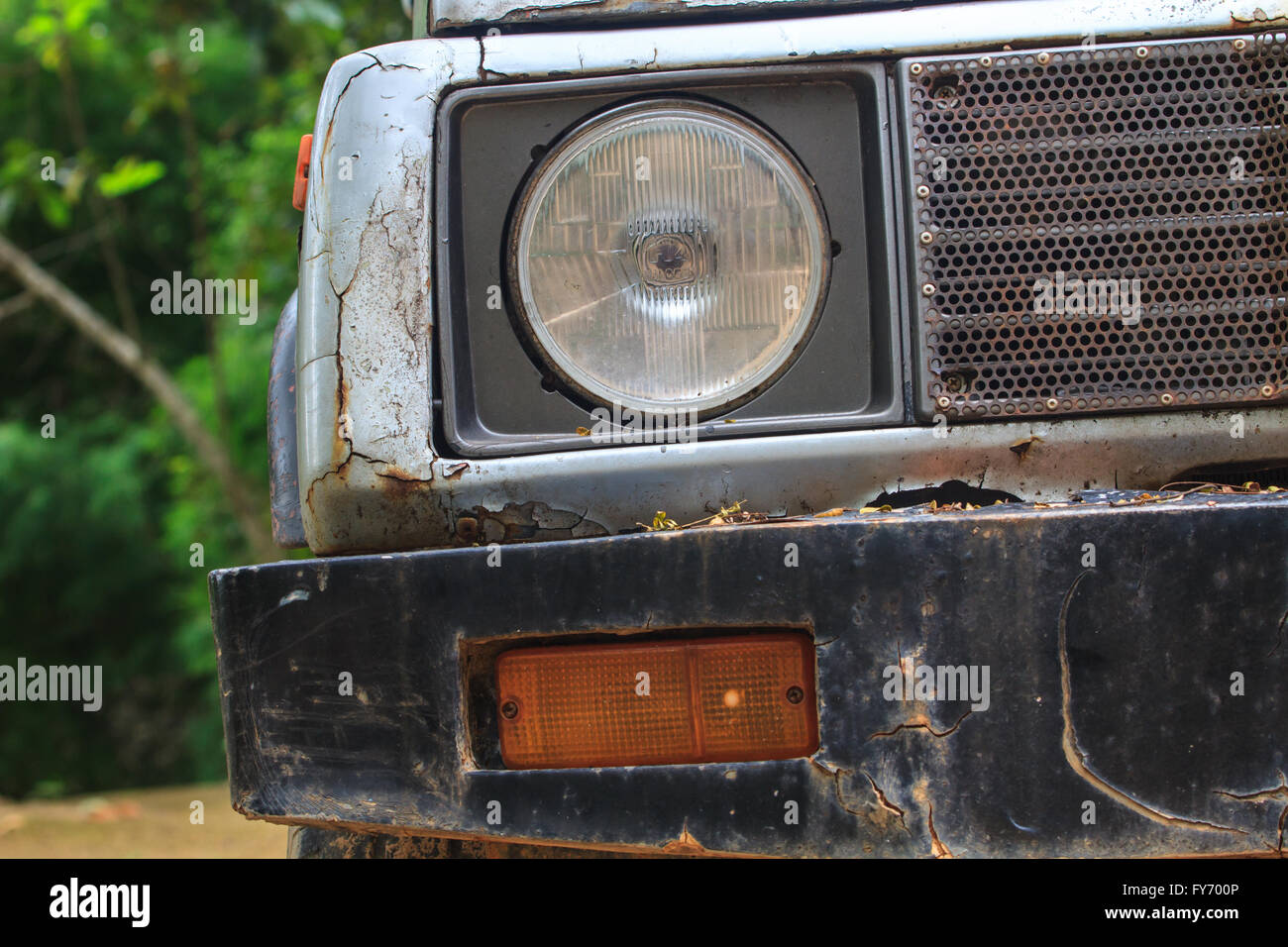 Nahaufnahme der alten Scheinwerfer Auto Hintergrund und Struktur Stockfoto