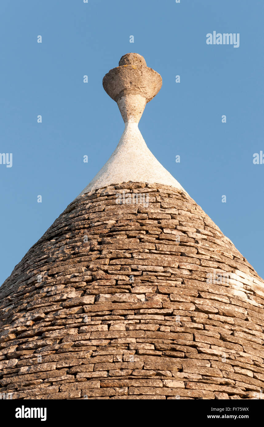 Trullo Kegeldach, Trulli Distrikt, Alberobello, Apulien, Italien Stockfoto