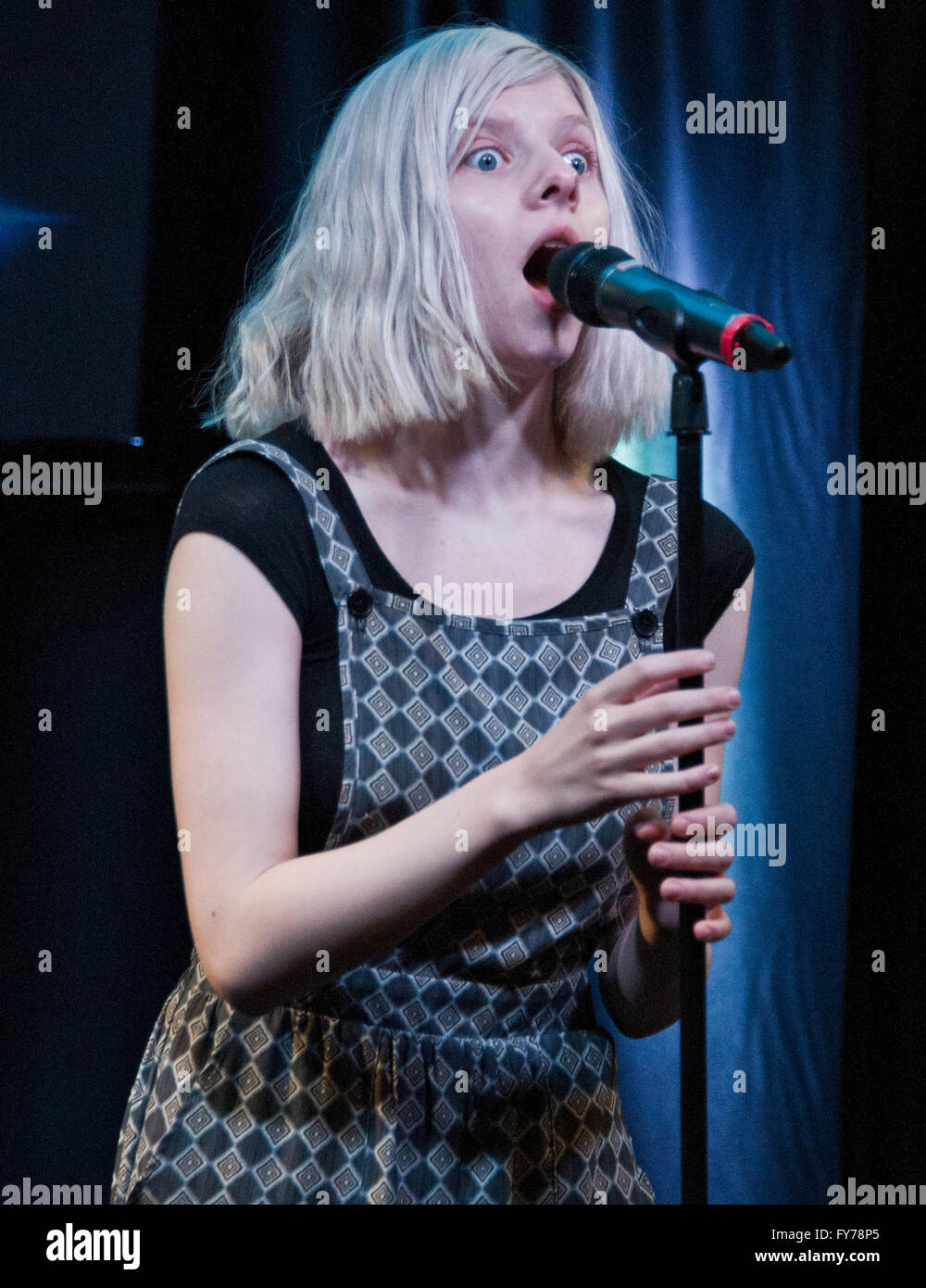 Bala Cynwyd, Pennsylvania, USA. 20. April 2016. Norwegischen Singer-Songwriterin AURORA Besuche Radio 104.5 des Performance-Theater. Stockfoto