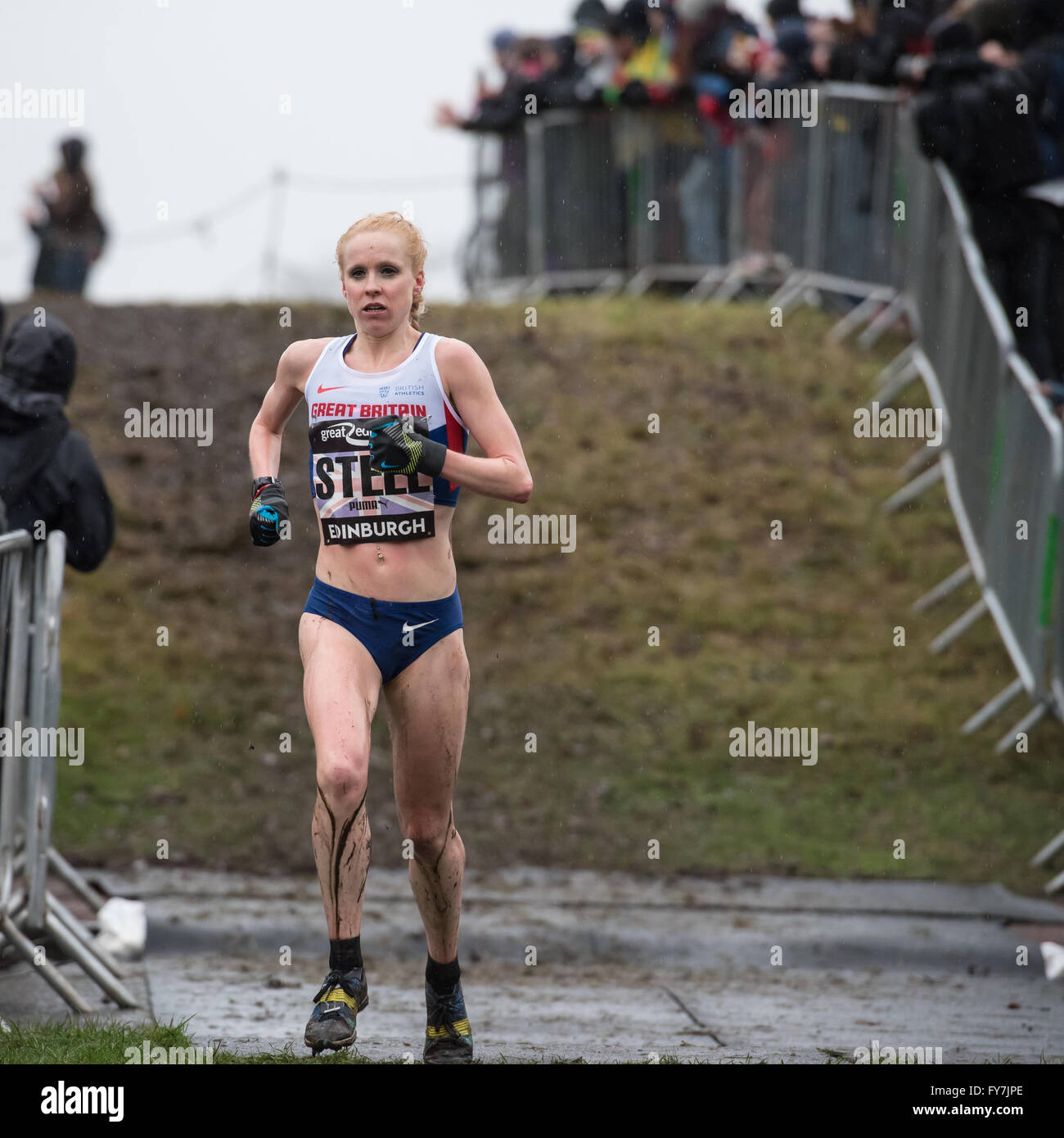 Gemma Steel konkurriert in den großen Edinburgh Langlauf-Frauen 6k. 9. Januar 2016. Stockfoto