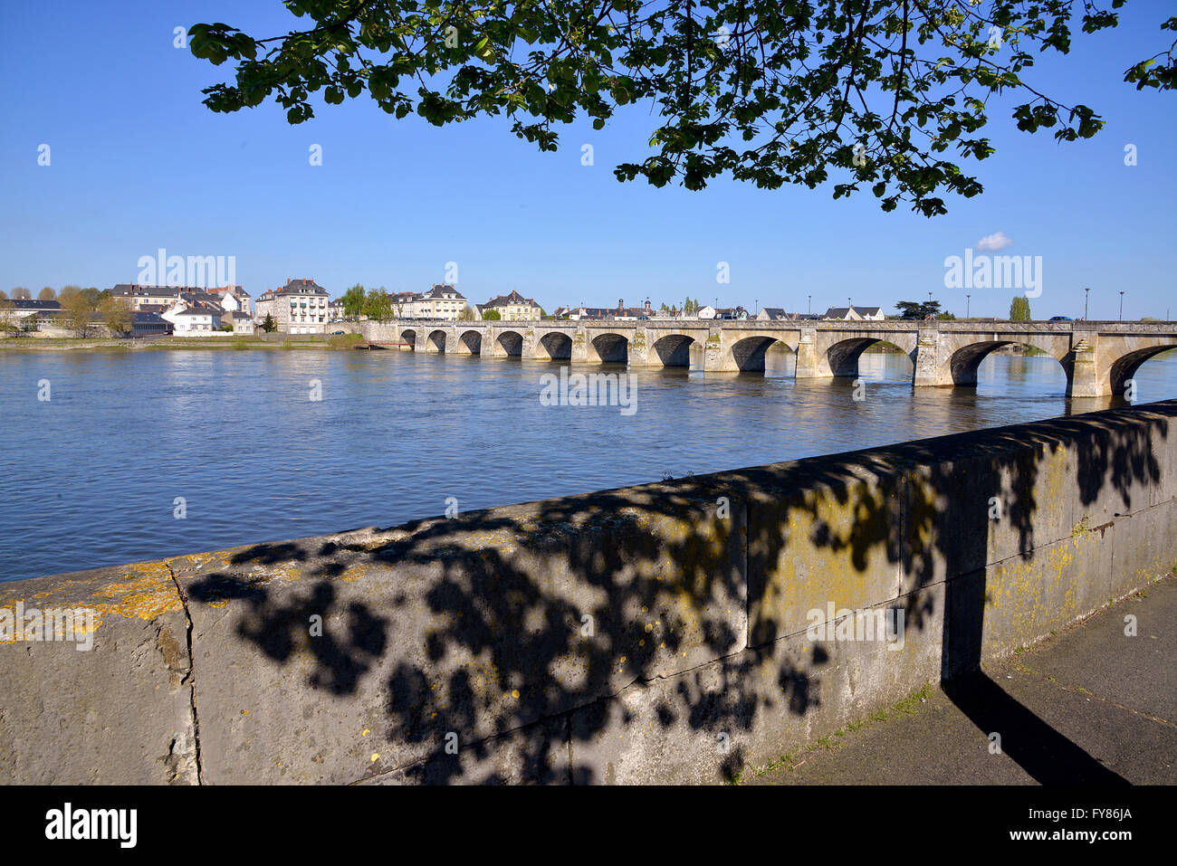 Die Ufer der Loire bei Saumur Stockfoto