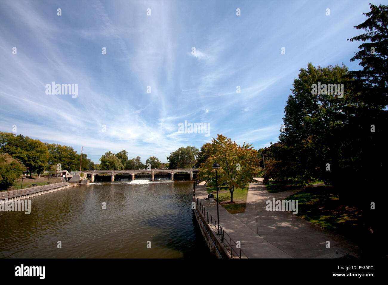Hamilton-Staudamm am Fluss Flint in Flint, Michigan. Stockfoto