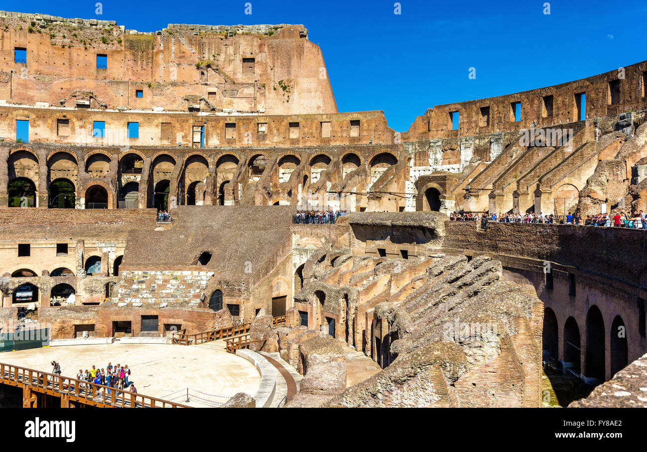 Arena des Kolosseums oder flavische Amphitheater in Rom Stockfoto