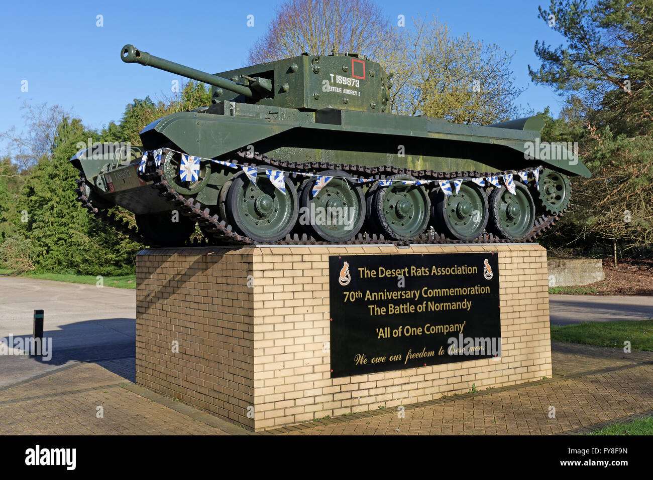 Die Wüste Ratten Association Memorial in Thetford Forest, Großbritannien ist ein MK IV Cromwell-Panzer. Stockfoto