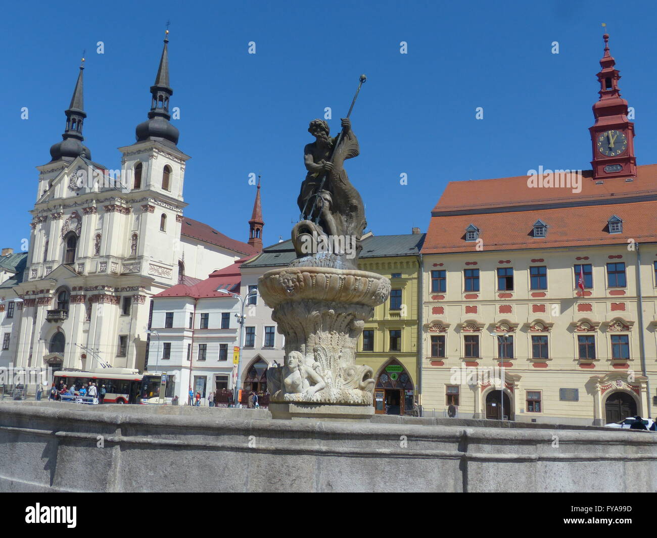 Jihlava, St, Ignace Kirche, Brunnen mit Poseidon Stockfoto