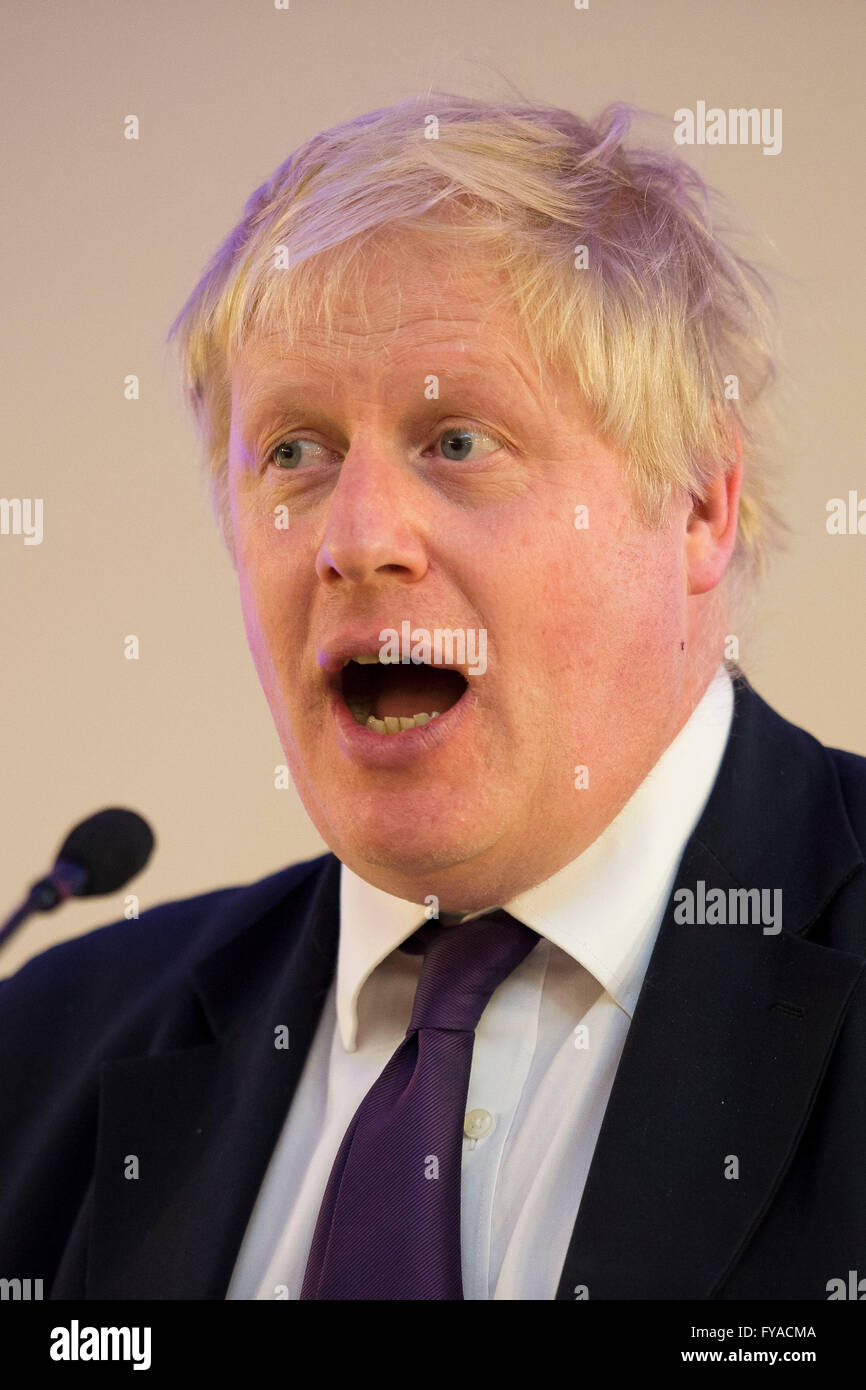 Boris Johnson ehemaliger Bürgermeister von London und konservative Wartungstafel. Stockfoto