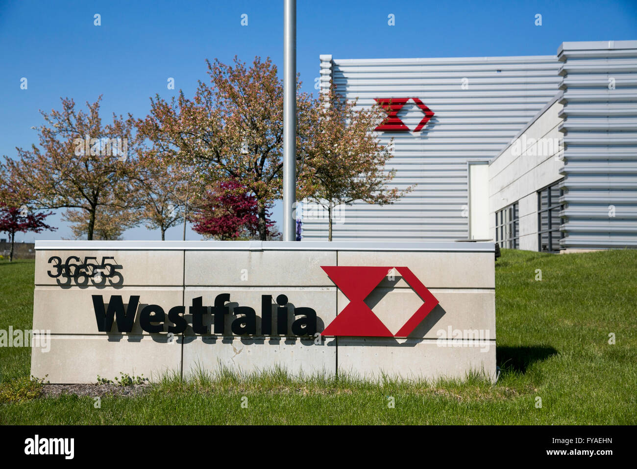 Ein Logo Zeichen außerhalb der Hauptsitz der Westfalia Technologies, Inc., in York, Pennsylvania am 17. April 2016. Stockfoto