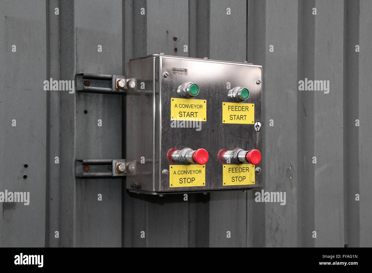 Moderne einfacher Push-Button-Control-Panel. Stockfoto